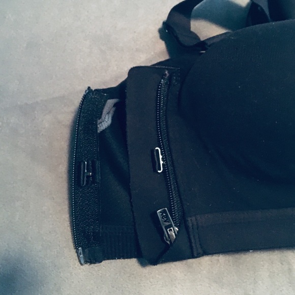 Set of 3 VSX Sports Bras - Picture 11 of 12